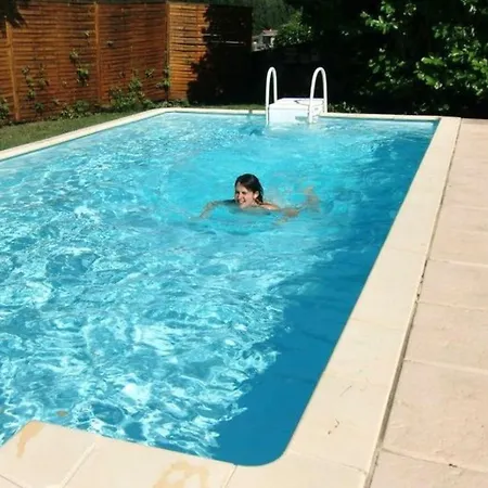 Maison Dans Village Avec Piscine Semesterbostad *