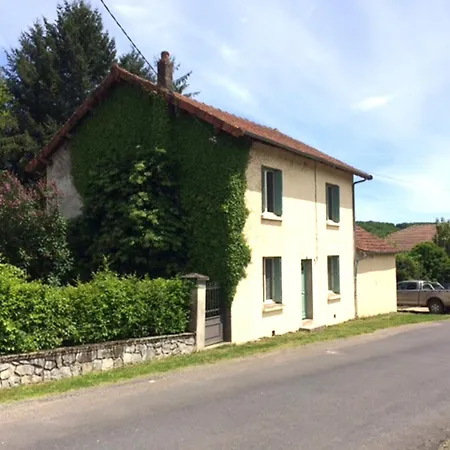 Maison Dans Village Avec Piscine * Le Rouget