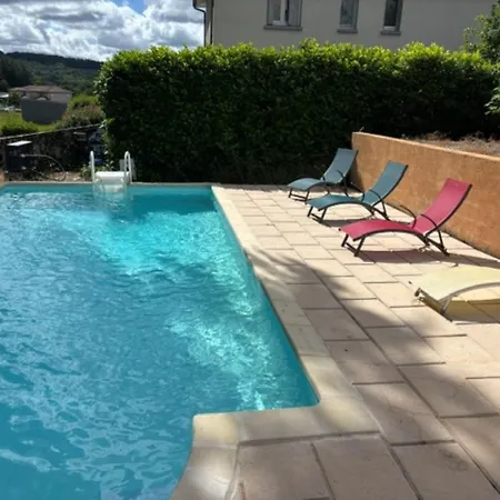 Maison Dans Village Avec Piscine Semesterbostad Le Rouget
